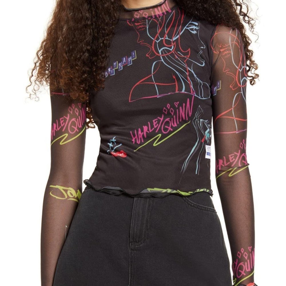 NWOT BIRDS OF PREY Harley Quinn Long Sleeve Top xs - Picture 9 of 11